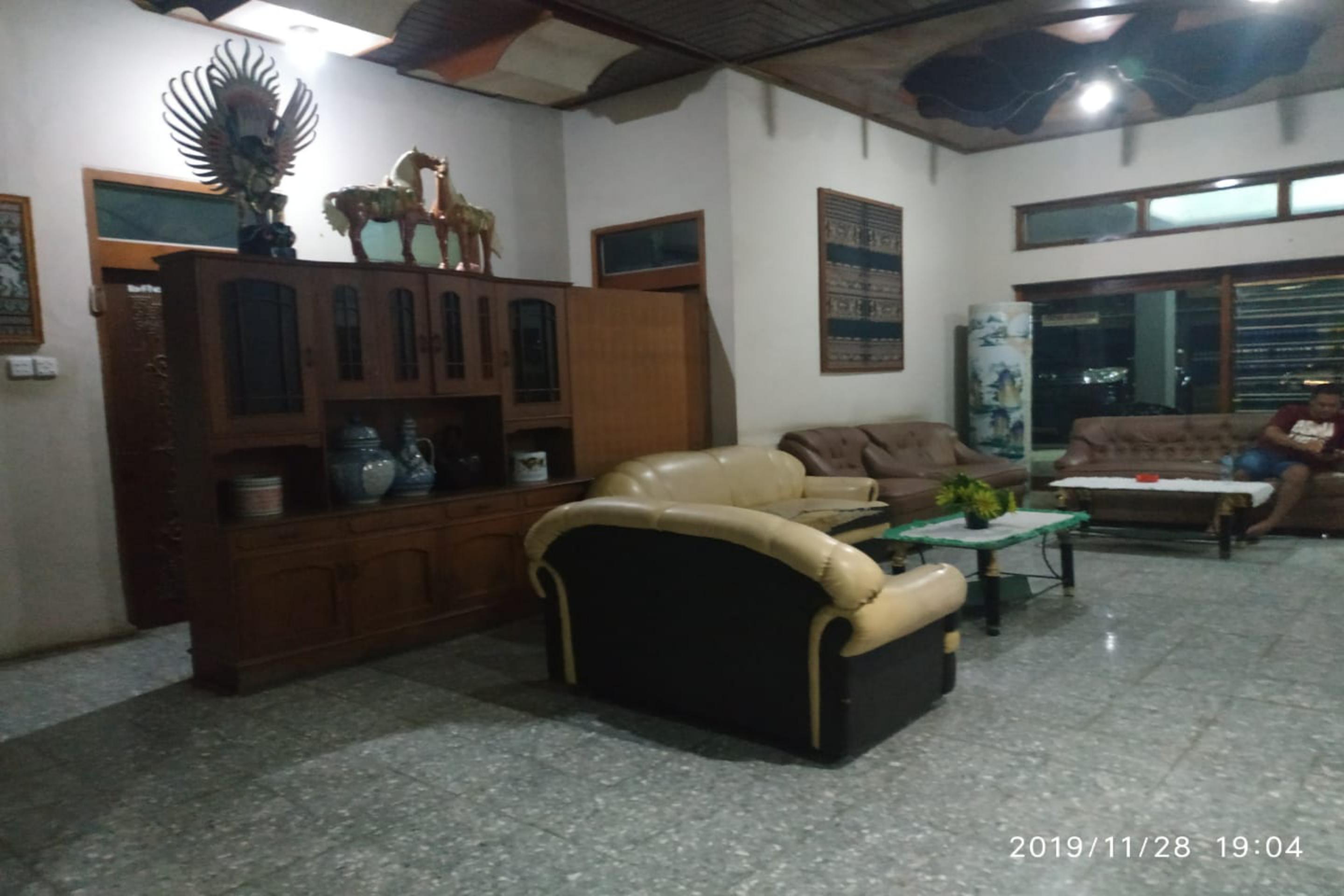 Super Oyo 2320 Hotel Charvita كوبانغ المظهر الخارجي الصورة